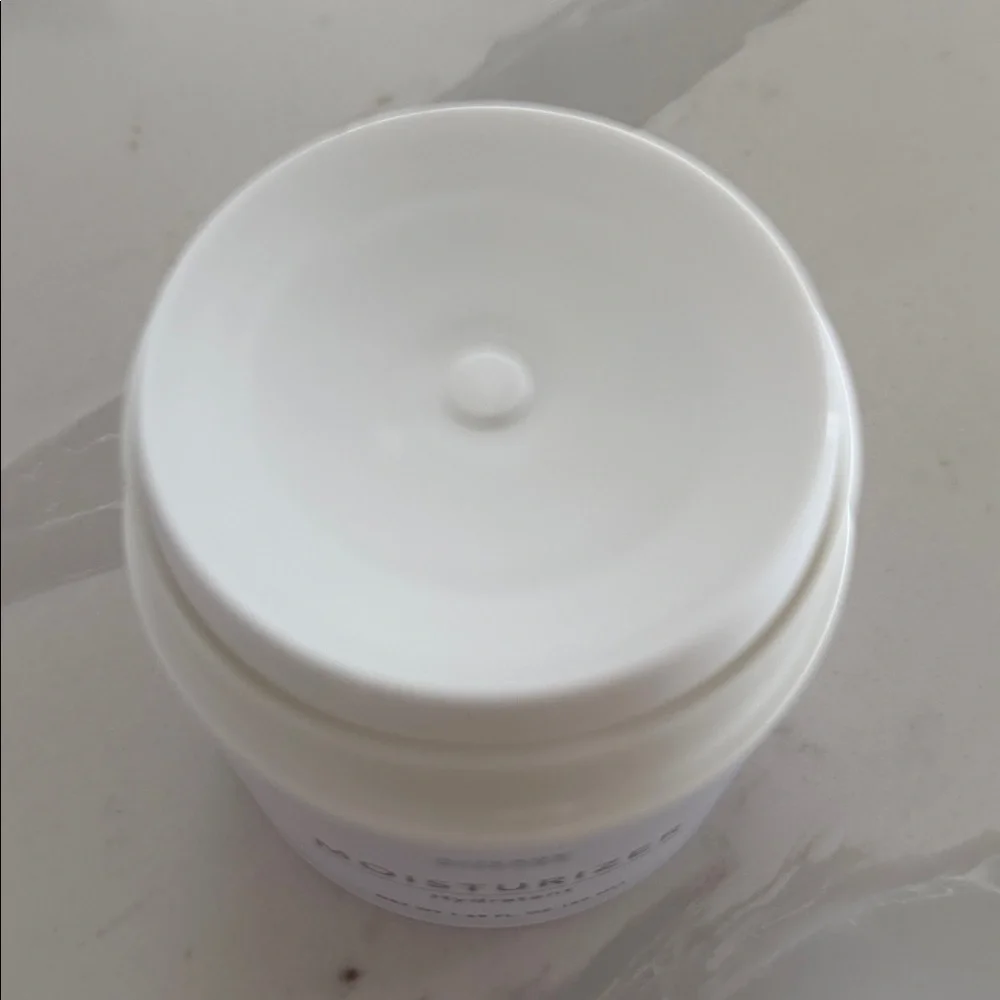 ANTEAGE  Moisturizer